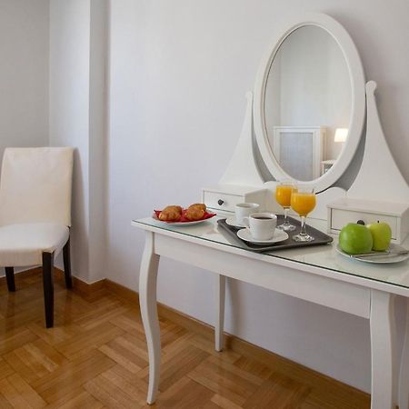 Upscale Luxury Athens Renovated Dream Home In One Of The Most Favorable Locations By National Gardens, Zoo & Hellenic Parliament In Syntagma And Stylish Exquisite Kolonaki Neighborhood المظهر الخارجي الصورة